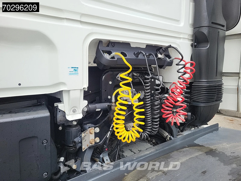 Tegljač DAF XF 480 XF 4X2 NL-Truck APK Mega SSC 2xTanks ACC Euro 6: slika Tegljač DAF XF 480 XF 4X2 NL-Truck APK Mega SSC 2xTanks ACC Euro 6 Tegljač DAF XF 480 XF 4X2 NL-Truck APK Mega SSC 2xTanks ACC Euro 6: slika Tegljač DAF XF 480 XF 4X2 NL-Truck APK Mega SSC 2xTanks ACC Euro 6