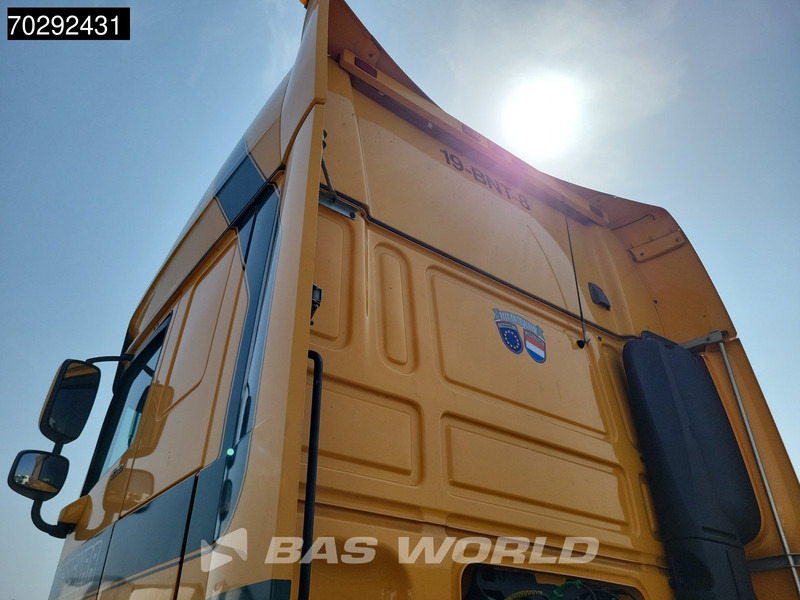 Tegljač DAF XF 530 4X2 BROKEN ENGINE! NL-Truck Retarder Standairco 2xTanks ACC Euro 6: slika Tegljač DAF XF 530 4X2 BROKEN ENGINE! NL-Truck Retarder Standairco 2xTanks ACC Euro 6 Tegljač DAF XF 530 4X2 BROKEN ENGINE! NL-Truck Retarder Standairco 2xTanks ACC Euro 6: slika Tegljač DAF XF 530 4X2 BROKEN ENGINE! NL-Truck Retarder Standairco 2xTanks ACC Euro 6