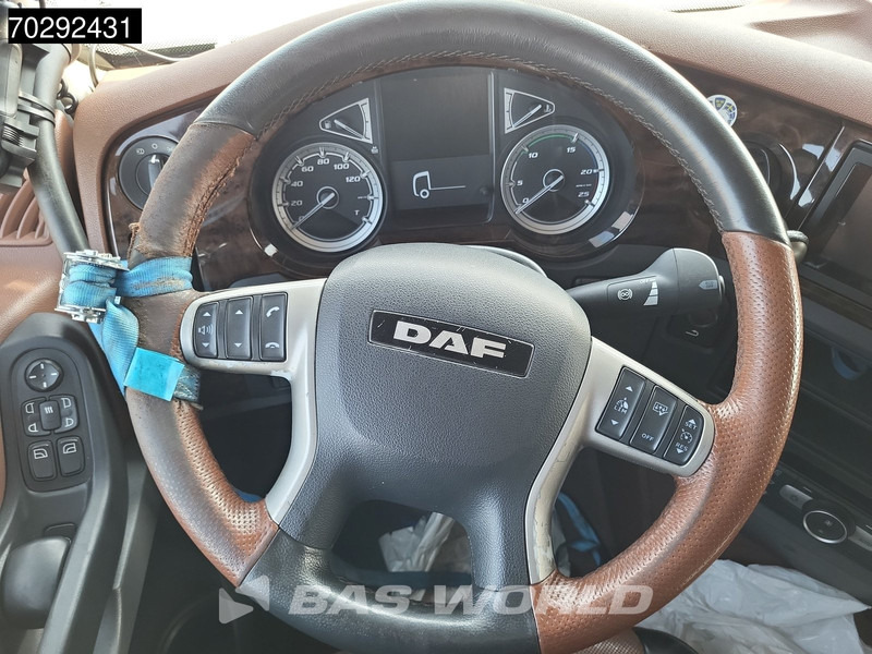 Tegljač DAF XF 530 4X2 BROKEN ENGINE! NL-Truck Retarder Standairco 2xTanks ACC Euro 6: slika Tegljač DAF XF 530 4X2 BROKEN ENGINE! NL-Truck Retarder Standairco 2xTanks ACC Euro 6 Tegljač DAF XF 530 4X2 BROKEN ENGINE! NL-Truck Retarder Standairco 2xTanks ACC Euro 6: slika Tegljač DAF XF 530 4X2 BROKEN ENGINE! NL-Truck Retarder Standairco 2xTanks ACC Euro 6