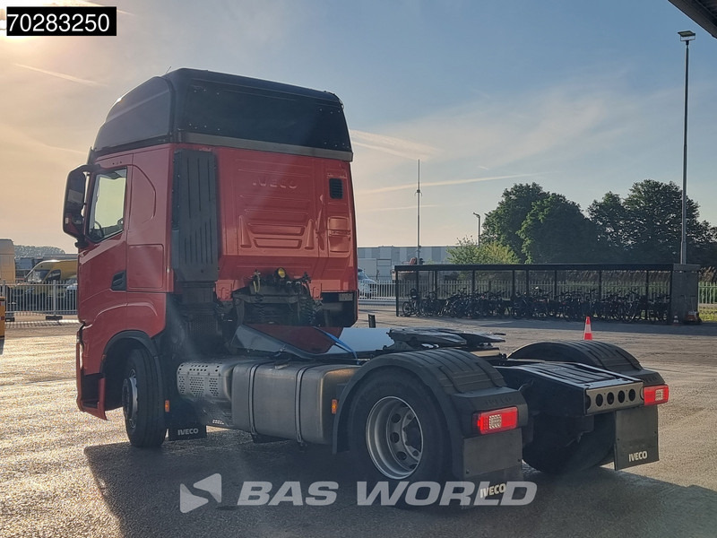 Iveco S-Way 490 4X2 DAMAGED! chassis bent 2x Tanks LED Navi Euro 6 - Tegljač: slika Iveco S-Way 490 4X2 DAMAGED! chassis bent 2x Tanks LED Navi Euro 6 - Tegljač Iveco S-Way 490 4X2 DAMAGED! chassis bent 2x Tanks LED Navi Euro 6 - Tegljač: slika Iveco S-Way 490 4X2 DAMAGED! chassis bent 2x Tanks LED Navi Euro 6 - Tegljač