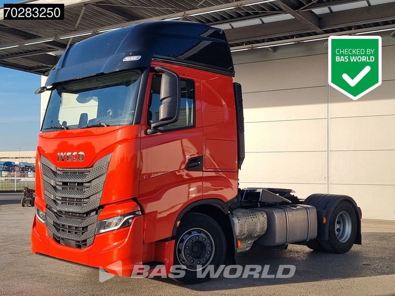 Iveco S-Way 490 4X2 DAMAGED! chassis bent 2x Tanks LED Navi Euro 6 - Tegljač: slika Iveco S-Way 490 4X2 DAMAGED! chassis bent 2x Tanks LED Navi Euro 6 - Tegljač Iveco S-Way 490 4X2 DAMAGED! chassis bent 2x Tanks LED Navi Euro 6 - Tegljač: slika Iveco S-Way 490 4X2 DAMAGED! chassis bent 2x Tanks LED Navi Euro 6 - Tegljač