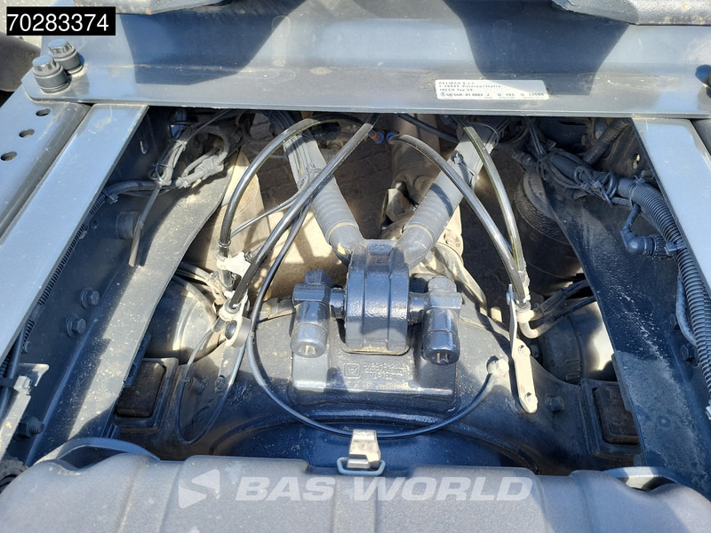 Tegljač Iveco S-Way 530 4X2 Retarder 2xTanks LED Standklima Navi ACC Euro 6: slika Tegljač Iveco S-Way 530 4X2 Retarder 2xTanks LED Standklima Navi ACC Euro 6