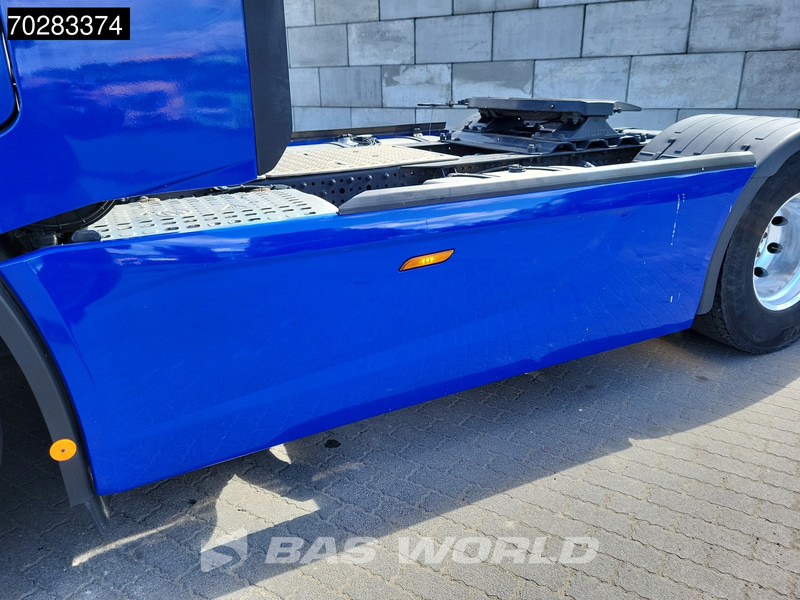 Tegljač Iveco S-Way 530 4X2 Retarder 2xTanks LED Standklima Navi ACC Euro 6: slika Tegljač Iveco S-Way 530 4X2 Retarder 2xTanks LED Standklima Navi ACC Euro 6