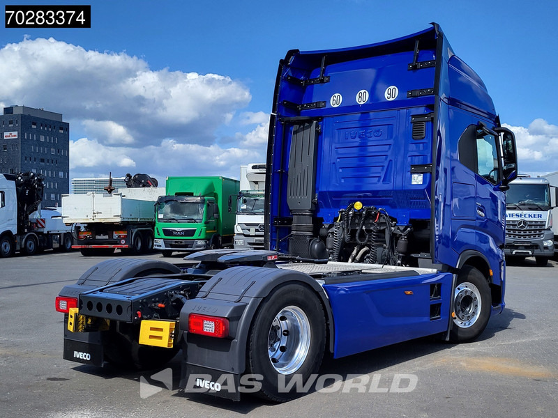 Tegljač Iveco S-Way 530 4X2 Retarder 2xTanks LED Standklima Navi ACC Euro 6: slika Tegljač Iveco S-Way 530 4X2 Retarder 2xTanks LED Standklima Navi ACC Euro 6
