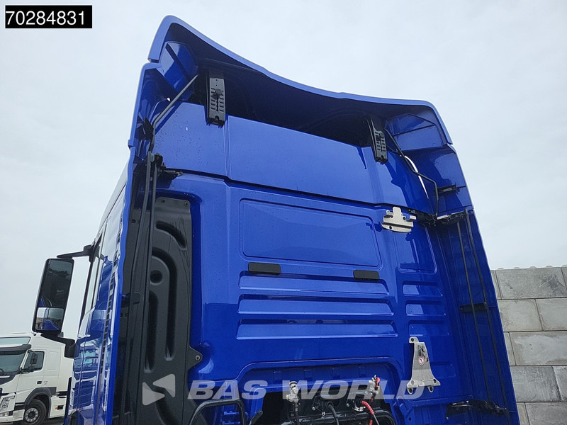MAN TGX 18.460 4X2 XLX Mega Retarder 2x Tanks - Tegljač: slika MAN TGX 18.460 4X2 XLX Mega Retarder 2x Tanks - Tegljač MAN TGX 18.460 4X2 XLX Mega Retarder 2x Tanks - Tegljač: slika MAN TGX 18.460 4X2 XLX Mega Retarder 2x Tanks - Tegljač