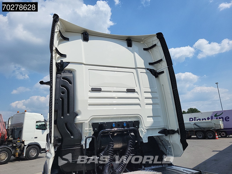Novi Tegljač MAN TGX 18.520 4X2 NEW! GX Retarder 2x Tanks Standklima MirrorCam Navi LED: slika Novi Tegljač MAN TGX 18.520 4X2 NEW! GX Retarder 2x Tanks Standklima MirrorCam Navi LED
