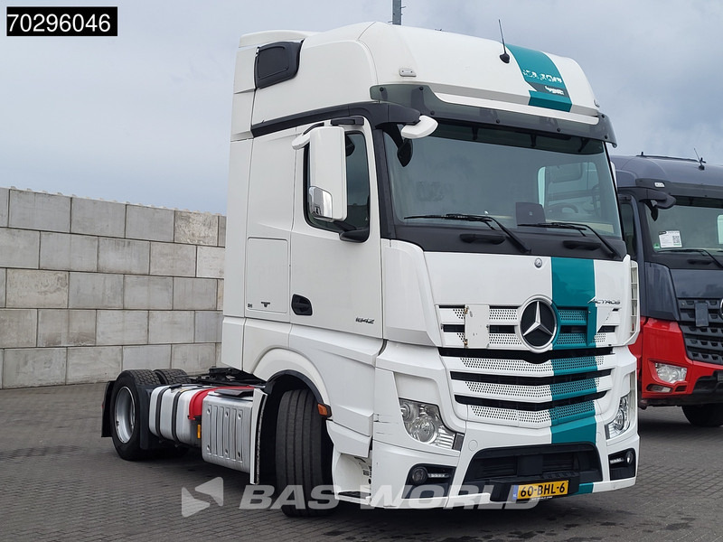 Mercedes-Benz Actros 1842 Actros 4X2 GigaSpace NL-Truck Mega 2xTanks ACC Standklima Euro 6 - Tegljač: slika Mercedes-Benz Actros 1842 Actros 4X2 GigaSpace NL-Truck Mega 2xTanks ACC Standklima Euro 6 - Tegljač Mercedes-Benz Actros 1842 Actros 4X2 GigaSpace NL-Truck Mega 2xTanks ACC Standklima Euro 6 - Tegljač: slika Mercedes-Benz Actros 1842 Actros 4X2 GigaSpace NL-Truck Mega 2xTanks ACC Standklima Euro 6 - Tegljač