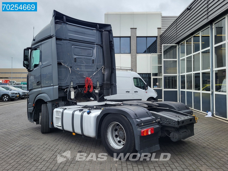 Mercedes-Benz Actros 1845 4X2 StreamSpace 2x Tanks - Tegljač: slika Mercedes-Benz Actros 1845 4X2 StreamSpace 2x Tanks - Tegljač Mercedes-Benz Actros 1845 4X2 StreamSpace 2x Tanks - Tegljač: slika Mercedes-Benz Actros 1845 4X2 StreamSpace 2x Tanks - Tegljač