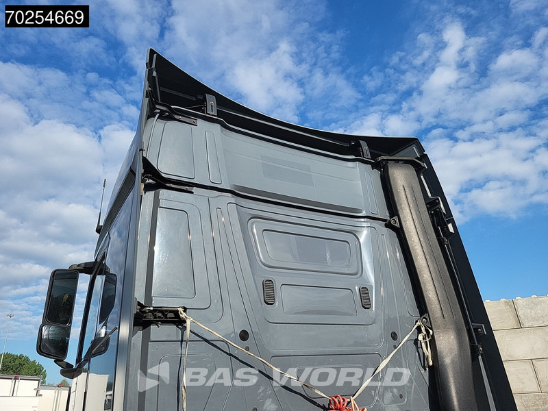 Mercedes-Benz Actros 1845 4X2 StreamSpace 2x Tanks - Tegljač: slika Mercedes-Benz Actros 1845 4X2 StreamSpace 2x Tanks - Tegljač Mercedes-Benz Actros 1845 4X2 StreamSpace 2x Tanks - Tegljač: slika Mercedes-Benz Actros 1845 4X2 StreamSpace 2x Tanks - Tegljač