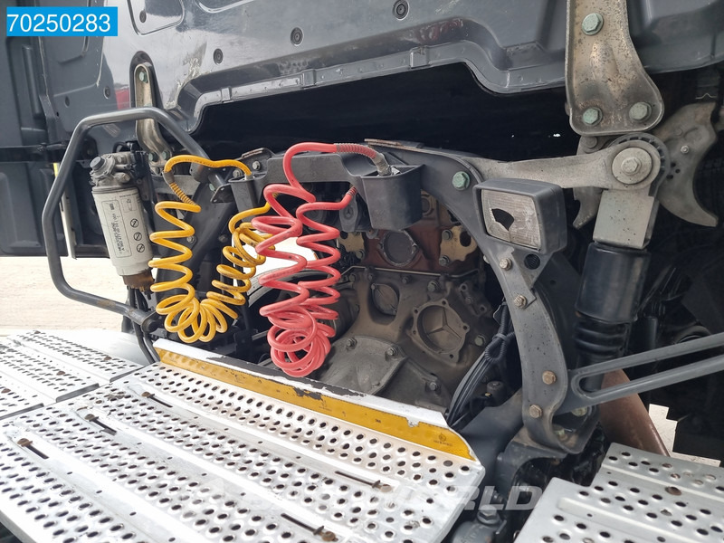 Mercedes-Benz Actros 1845 4X2 StreamSpace 2x Tanks - Tegljač: slika Mercedes-Benz Actros 1845 4X2 StreamSpace 2x Tanks - Tegljač Mercedes-Benz Actros 1845 4X2 StreamSpace 2x Tanks - Tegljač: slika Mercedes-Benz Actros 1845 4X2 StreamSpace 2x Tanks - Tegljač