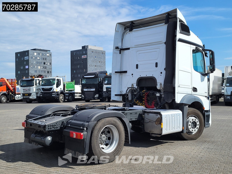 Mercedes-Benz Actros 1845 4X2 StreamSpace Retarder ADR Euro 6 - Tegljač: slika Mercedes-Benz Actros 1845 4X2 StreamSpace Retarder ADR Euro 6 - Tegljač Mercedes-Benz Actros 1845 4X2 StreamSpace Retarder ADR Euro 6 - Tegljač: slika Mercedes-Benz Actros 1845 4X2 StreamSpace Retarder ADR Euro 6 - Tegljač