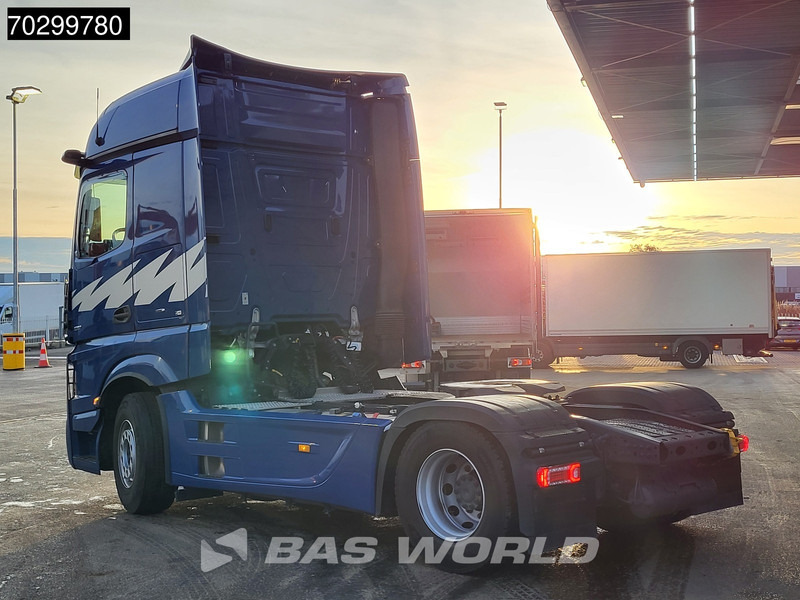 Mercedes-Benz Actros 1851 4X2 BigSpace Retarder 2x Tanks Full-Air Standklima - Tegljač: slika Mercedes-Benz Actros 1851 4X2 BigSpace Retarder 2x Tanks Full-Air Standklima - Tegljač Mercedes-Benz Actros 1851 4X2 BigSpace Retarder 2x Tanks Full-Air Standklima - Tegljač: slika Mercedes-Benz Actros 1851 4X2 BigSpace Retarder 2x Tanks Full-Air Standklima - Tegljač