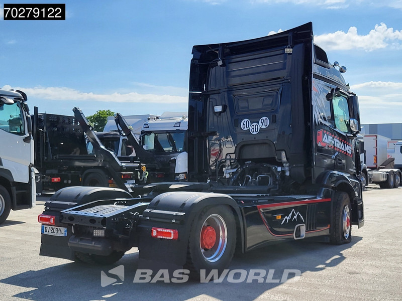 Mercedes-Benz Actros 1853 4X4 Hydrodrive Retarder LED Euro 6 - Tegljač: slika Mercedes-Benz Actros 1853 4X4 Hydrodrive Retarder LED Euro 6 - Tegljač Mercedes-Benz Actros 1853 4X4 Hydrodrive Retarder LED Euro 6 - Tegljač: slika Mercedes-Benz Actros 1853 4X4 Hydrodrive Retarder LED Euro 6 - Tegljač