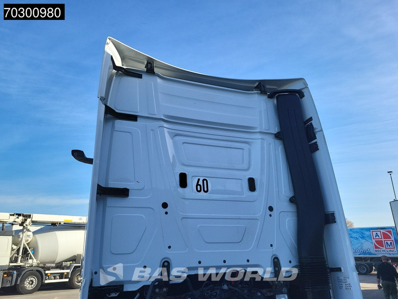 Mercedes-Benz Actros 1853 Actros 4X2 BigSpace Retarder Full-Air Hydraulik Standklima - Tegljač: slika Mercedes-Benz Actros 1853 Actros 4X2 BigSpace Retarder Full-Air Hydraulik Standklima - Tegljač Mercedes-Benz Actros 1853 Actros 4X2 BigSpace Retarder Full-Air Hydraulik Standklima - Tegljač: slika Mercedes-Benz Actros 1853 Actros 4X2 BigSpace Retarder Full-Air Hydraulik Standklima - Tegljač