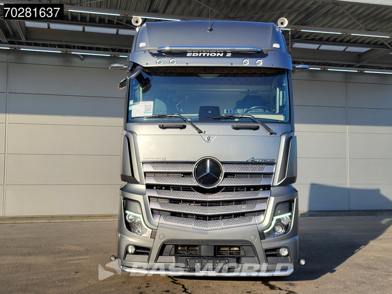 Mercedes-Benz Actros 2163 4X2 Edition 2! GigaSpace Retarder Full-Air Hydraulik - Tegljač: slika Mercedes-Benz Actros 2163 4X2 Edition 2! GigaSpace Retarder Full-Air Hydraulik - Tegljač Mercedes-Benz Actros 2163 4X2 Edition 2! GigaSpace Retarder Full-Air Hydraulik - Tegljač: slika Mercedes-Benz Actros 2163 4X2 Edition 2! GigaSpace Retarder Full-Air Hydraulik - Tegljač