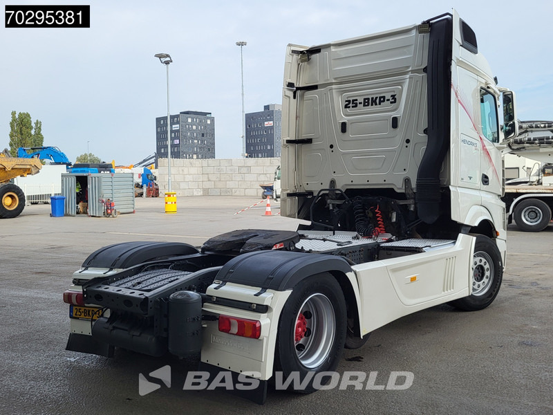 Mercedes-Benz Actros 2348 6X2 StreamSpace NL-Truck Midlift Xenon Euro 6 - Tegljač: slika Mercedes-Benz Actros 2348 6X2 StreamSpace NL-Truck Midlift Xenon Euro 6 - Tegljač Mercedes-Benz Actros 2348 6X2 StreamSpace NL-Truck Midlift Xenon Euro 6 - Tegljač: slika Mercedes-Benz Actros 2348 6X2 StreamSpace NL-Truck Midlift Xenon Euro 6 - Tegljač