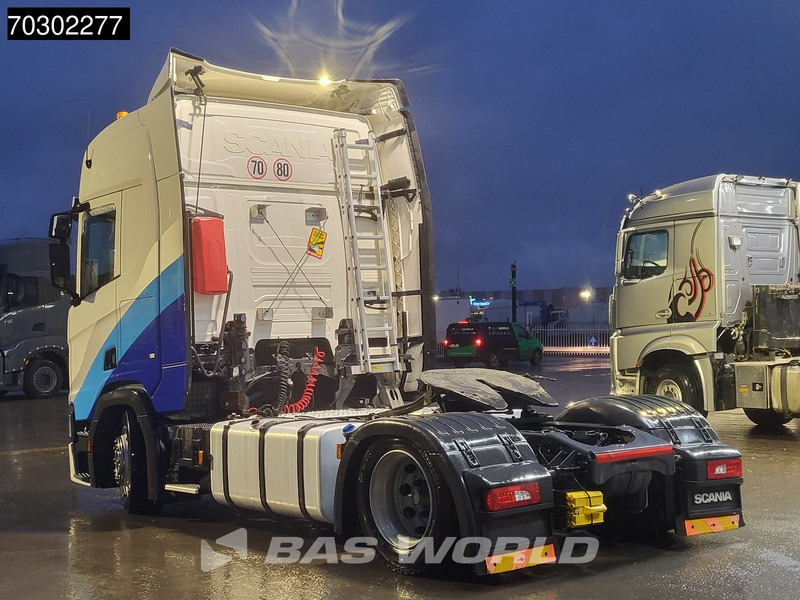 Scania R450 4X2 Mega Hebesattel Retarder 2x Tanks Standklima - Tegljač: slika Scania R450 4X2 Mega Hebesattel Retarder 2x Tanks Standklima - Tegljač Scania R450 4X2 Mega Hebesattel Retarder 2x Tanks Standklima - Tegljač: slika Scania R450 4X2 Mega Hebesattel Retarder 2x Tanks Standklima - Tegljač