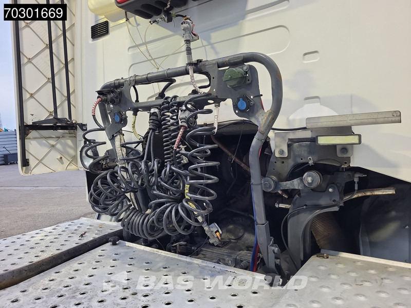 Tegljač Scania R560 R 6X2 Manual Retarder Lift+Lenkachse Euro5: slika Tegljač Scania R560 R 6X2 Manual Retarder Lift+Lenkachse Euro5 Tegljač Scania R560 R 6X2 Manual Retarder Lift+Lenkachse Euro5: slika Tegljač Scania R560 R 6X2 Manual Retarder Lift+Lenkachse Euro5