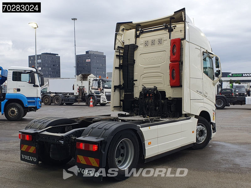 Tegljač Volvo FH 460 4X2 VEB+ I-ParkCool 2x Tanks LED Navi: slika Tegljač Volvo FH 460 4X2 VEB+ I-ParkCool 2x Tanks LED Navi Tegljač Volvo FH 460 4X2 VEB+ I-ParkCool 2x Tanks LED Navi: slika Tegljač Volvo FH 460 4X2 VEB+ I-ParkCool 2x Tanks LED Navi