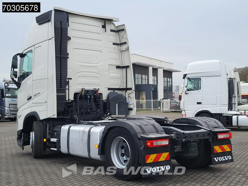 Volvo FH 460 4X2 XL VEB+ 2xTanks - Tegljač: slika Volvo FH 460 4X2 XL VEB+ 2xTanks - Tegljač Volvo FH 460 4X2 XL VEB+ 2xTanks - Tegljač: slika Volvo FH 460 4X2 XL VEB+ 2xTanks - Tegljač