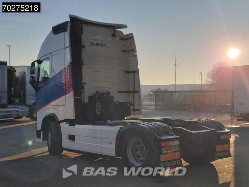 Volvo FH 460 FH 4X2 VEB+ Euro 6 Standklima 2x Tanks - Tegljač: slika Volvo FH 460 FH 4X2 VEB+ Euro 6 Standklima 2x Tanks - Tegljač Volvo FH 460 FH 4X2 VEB+ Euro 6 Standklima 2x Tanks - Tegljač: slika Volvo FH 460 FH 4X2 VEB+ Euro 6 Standklima 2x Tanks - Tegljač