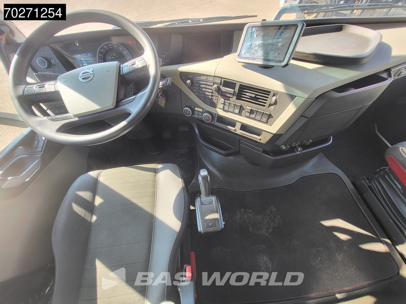 Interior photo 1: Tegljač Volvo FH 500 FH 6X2 XL VEB+ Liftachse