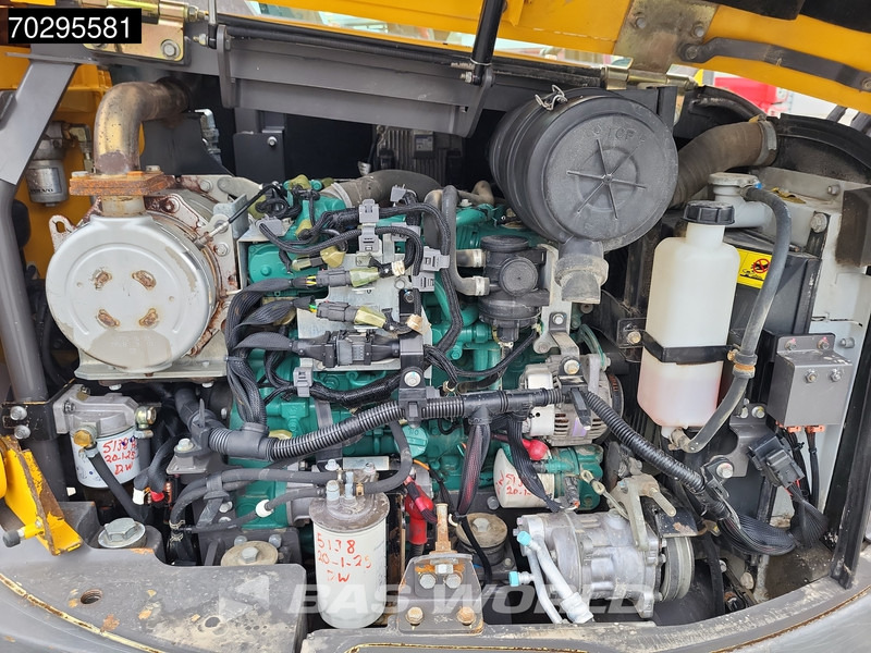 Mini bager Volvo ECR88 D: slika Mini bager Volvo ECR88 D