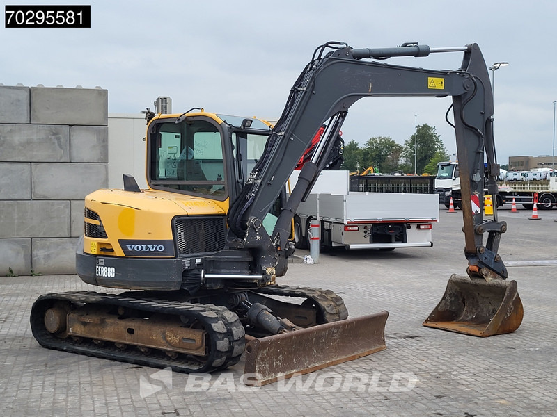 Mini bager Volvo ECR88 D: slika Mini bager Volvo ECR88 D