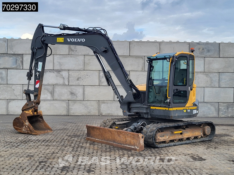 Volvo ECR88 D - Mini bager: slika Volvo ECR88 D - Mini bager Volvo ECR88 D - Mini bager: slika Volvo ECR88 D - Mini bager