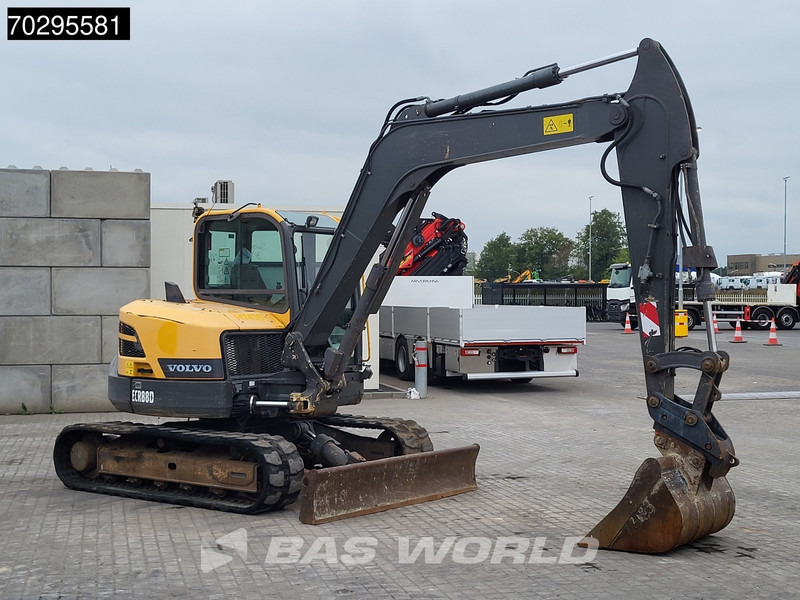 Mini bager Volvo ECR88 D: slika Mini bager Volvo ECR88 D