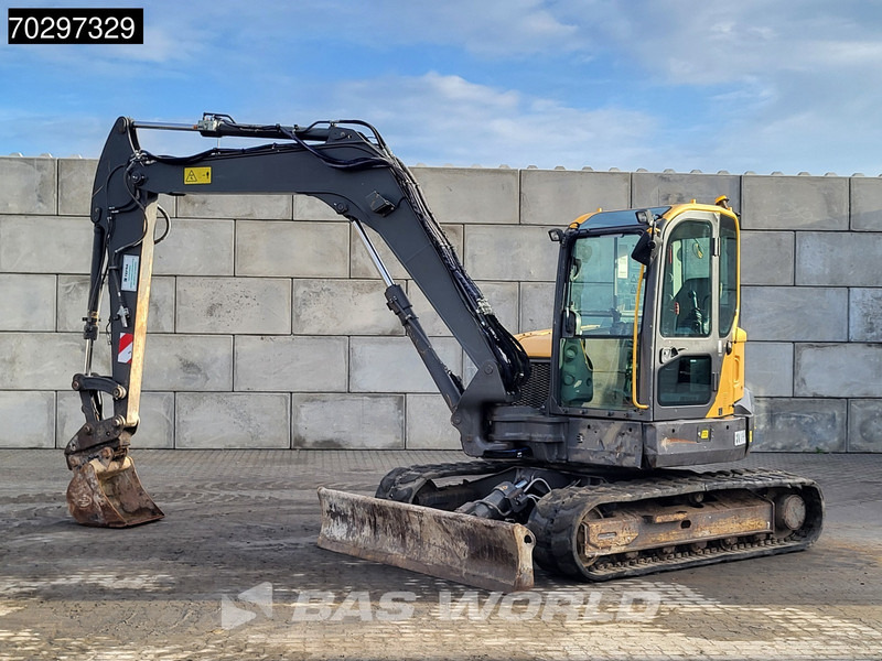 Volvo ECR88 D - Mini bager: slika Volvo ECR88 D - Mini bager Volvo ECR88 D - Mini bager: slika Volvo ECR88 D - Mini bager