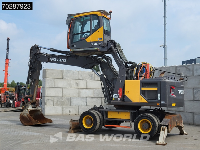 Volvo EW220 E - Bager na kotačima: slika Volvo EW220 E - Bager na kotačima Volvo EW220 E - Bager na kotačima: slika Volvo EW220 E - Bager na kotačima