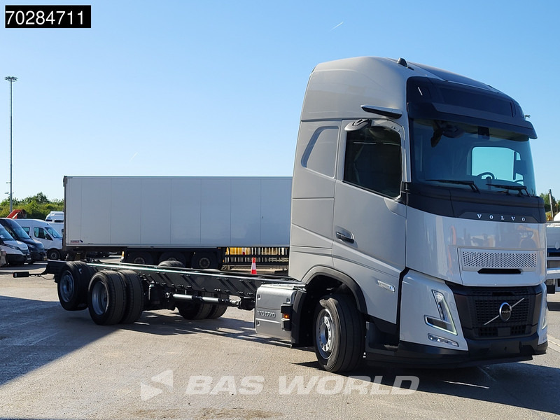 Volvo FH 62 R AERO 6X2 XL Lift+Lenkachse Dynamic Steering Mirror cam - Kamion-šasija: slika Volvo FH 62 R AERO 6X2 XL Lift+Lenkachse Dynamic Steering Mirror cam - Kamion-šasija Volvo FH 62 R AERO 6X2 XL Lift+Lenkachse Dynamic Steering Mirror cam - Kamion-šasija: slika Volvo FH 62 R AERO 6X2 XL Lift+Lenkachse Dynamic Steering Mirror cam - Kamion-šasija