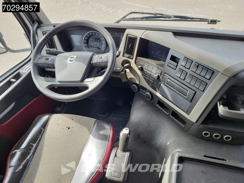 Kamion sandučar Volvo FM 330 FM 6X2 NL-Truck APK Lift-axle Tailgate Automatic Euro 6: slika Kamion sandučar Volvo FM 330 FM 6X2 NL-Truck APK Lift-axle Tailgate Automatic Euro 6