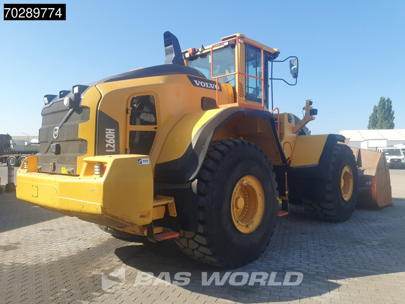 Volvo L260 H CDC - Utovarivač na kotačima: slika Volvo L260 H CDC - Utovarivač na kotačima Volvo L260 H CDC - Utovarivač na kotačima: slika Volvo L260 H CDC - Utovarivač na kotačima