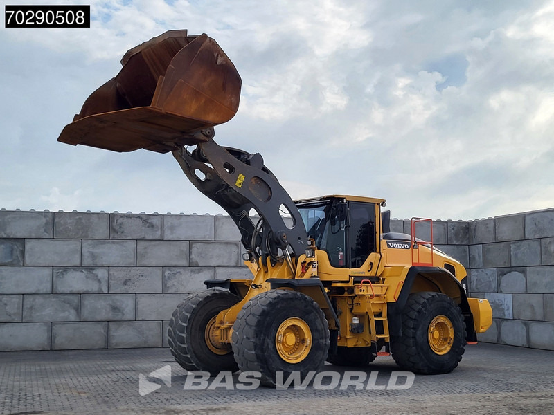 Volvo L260 H CDC - Utovarivač na kotačima: slika Volvo L260 H CDC - Utovarivač na kotačima Volvo L260 H CDC - Utovarivač na kotačima: slika Volvo L260 H CDC - Utovarivač na kotačima