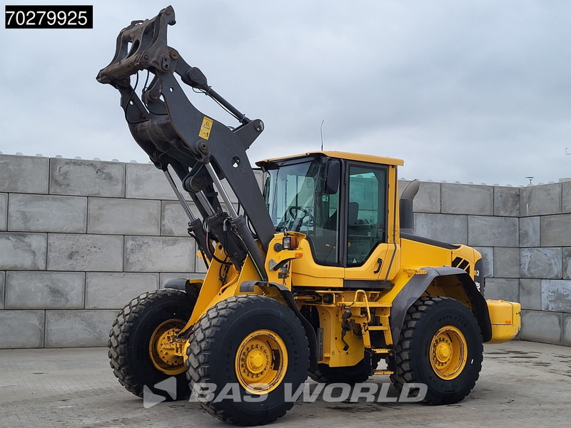 Volvo L90 F DUTCH MACHINE - Utovarivač na kotačima: slika Volvo L90 F DUTCH MACHINE - Utovarivač na kotačima Volvo L90 F DUTCH MACHINE - Utovarivač na kotačima: slika Volvo L90 F DUTCH MACHINE - Utovarivač na kotačima