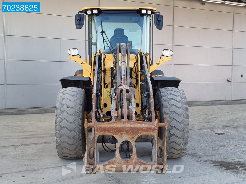 Volvo L90 H QUICK COUPLER - DUTCH MACHINE - Utovarivač na kotačima: slika Volvo L90 H QUICK COUPLER - DUTCH MACHINE - Utovarivač na kotačima Volvo L90 H QUICK COUPLER - DUTCH MACHINE - Utovarivač na kotačima: slika Volvo L90 H QUICK COUPLER - DUTCH MACHINE - Utovarivač na kotačima