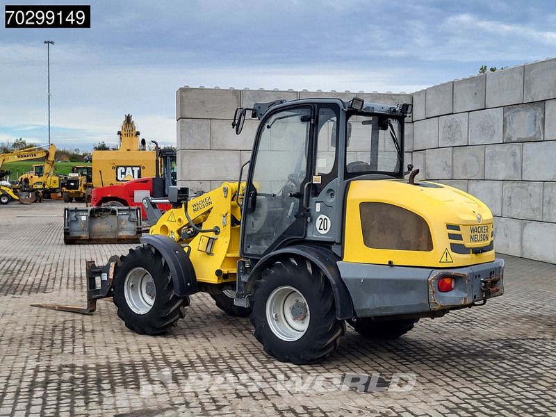 WACKER NEUSON WL 44 - Utovarivač na kotačima: slika WACKER NEUSON WL 44 - Utovarivač na kotačima WACKER NEUSON WL 44 - Utovarivač na kotačima: slika WACKER NEUSON WL 44 - Utovarivač na kotačima