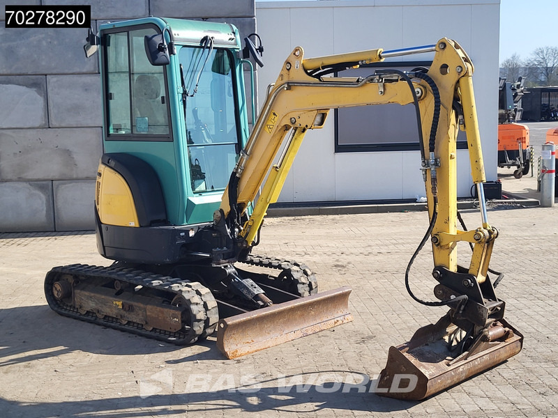 Yanmar VIO25-4 - Mini bager: slika Yanmar VIO25-4 - Mini bager Yanmar VIO25-4 - Mini bager: slika Yanmar VIO25-4 - Mini bager