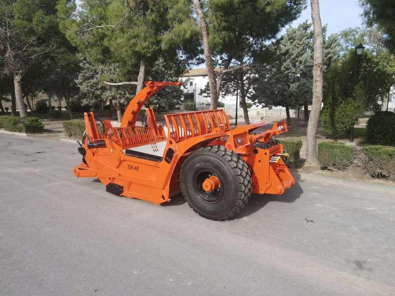 Agrotécnica TH48 - Strugač: slika Agrotécnica TH48 - Strugač Agrotécnica TH48 - Strugač: slika Agrotécnica TH48 - Strugač