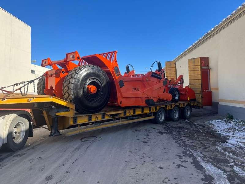 Agrotécnica TH51 - Strugač: slika Agrotécnica TH51 - Strugač Agrotécnica TH51 - Strugač: slika Agrotécnica TH51 - Strugač