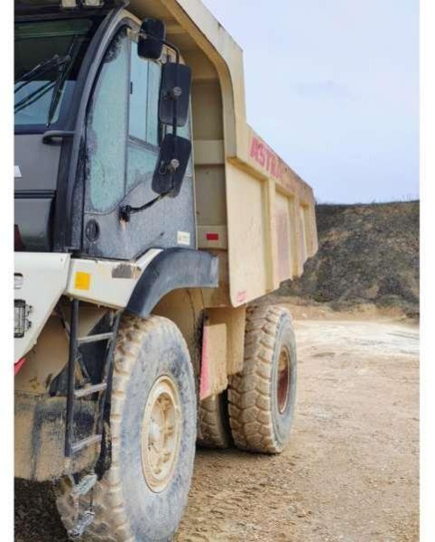 Astra RD32C - Zglobni istovarivač: slika Astra RD32C - Zglobni istovarivač Astra RD32C - Zglobni istovarivač: slika Astra RD32C - Zglobni istovarivač