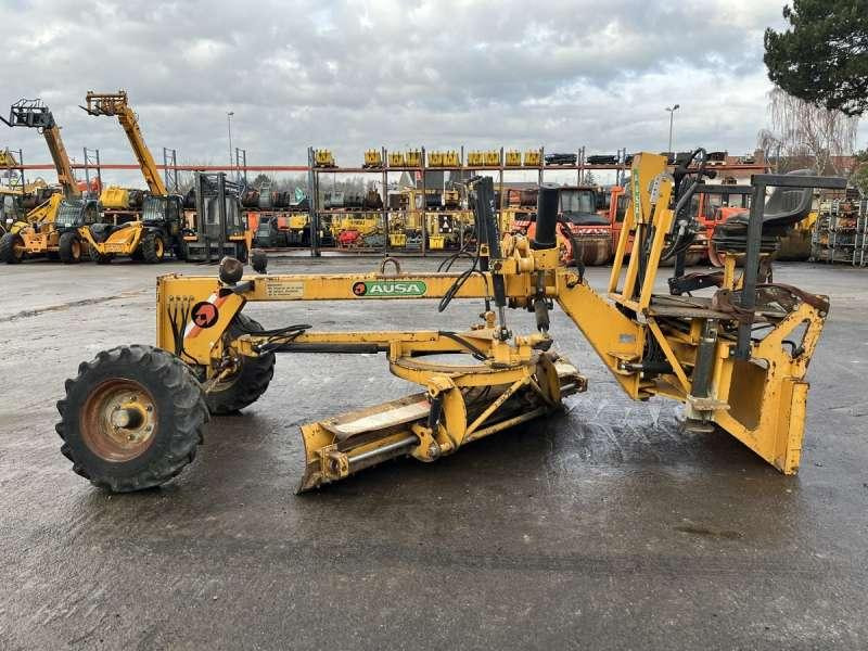 Ausa OP NV2500 - Grejder: slika Ausa OP NV2500 - Grejder Ausa OP NV2500 - Grejder: slika Ausa OP NV2500 - Grejder