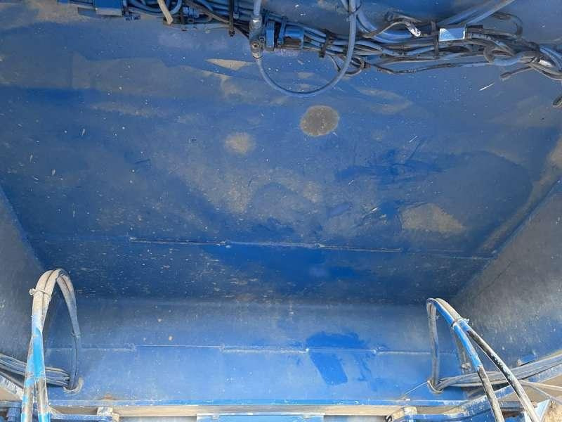 Kiper poluprikolica Benalu 3 ESSIEUX: slika Kiper poluprikolica Benalu 3 ESSIEUX