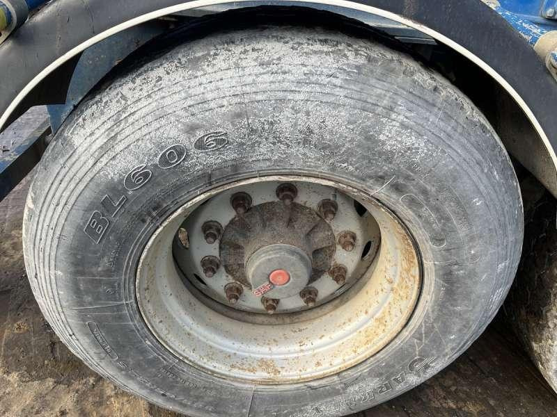 Kiper poluprikolica Benalu 3 ESSIEUX: slika Kiper poluprikolica Benalu 3 ESSIEUX