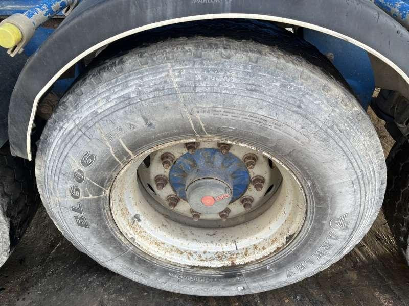 Kiper poluprikolica Benalu 3 ESSIEUX: slika Kiper poluprikolica Benalu 3 ESSIEUX