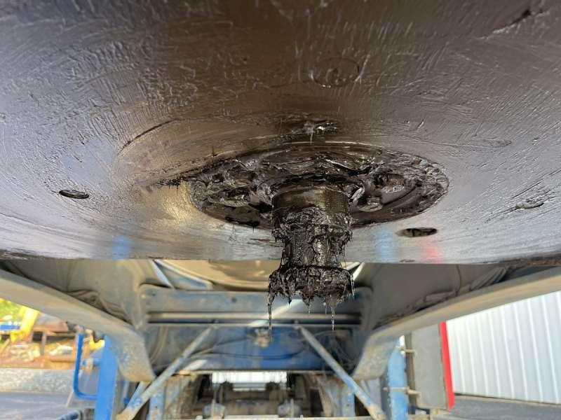 Kiper poluprikolica Benalu 3 ESSIEUX: slika Kiper poluprikolica Benalu 3 ESSIEUX