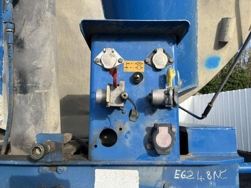 Kiper poluprikolica Benalu 3 ESSIEUX: slika Kiper poluprikolica Benalu 3 ESSIEUX