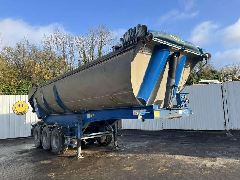 Kiper poluprikolica Benalu 3 ESSIEUX: slika Kiper poluprikolica Benalu 3 ESSIEUX